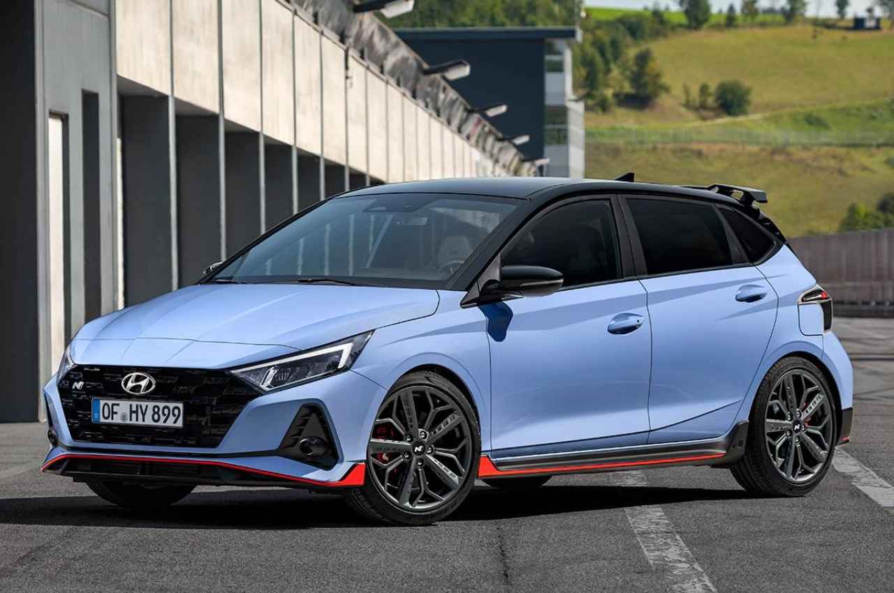 मिडिल क्लास की फैमिली कार Hyundai i20 की बढ़ी कीमत, जानें अब कितने की पड़ेगी