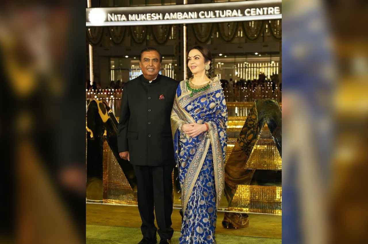 NMACC का मुंबई में भव्य उद्घाटन, Video: मुकेश अंबानी बोले- 'देश के लिए यह कला का बड़ा केंद्र बनकर उभरेगा'