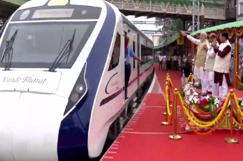 pm modi Vande Bharat Express (file photo)
