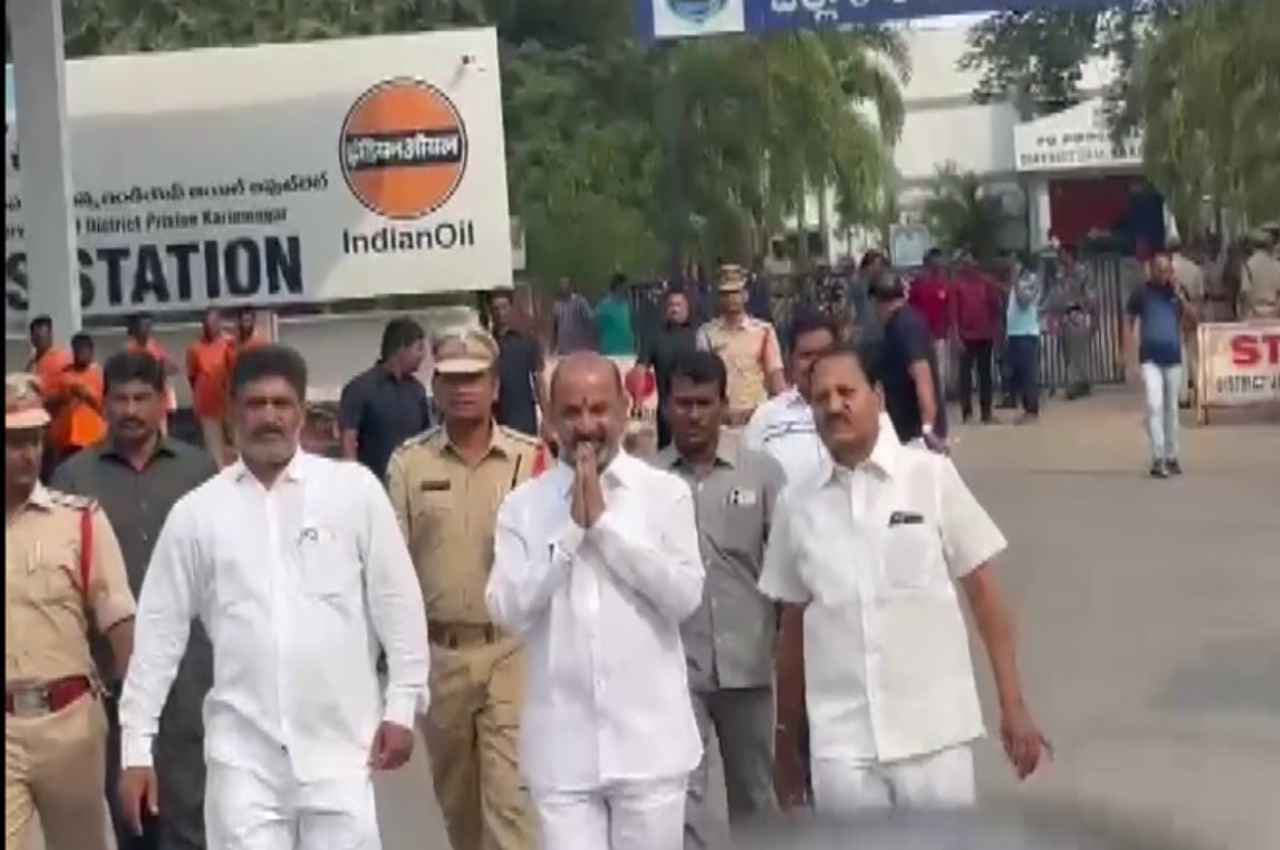 जेल से निकलने के बाद KCR पर बरसे संजय कुमार, जानें क्या कहा