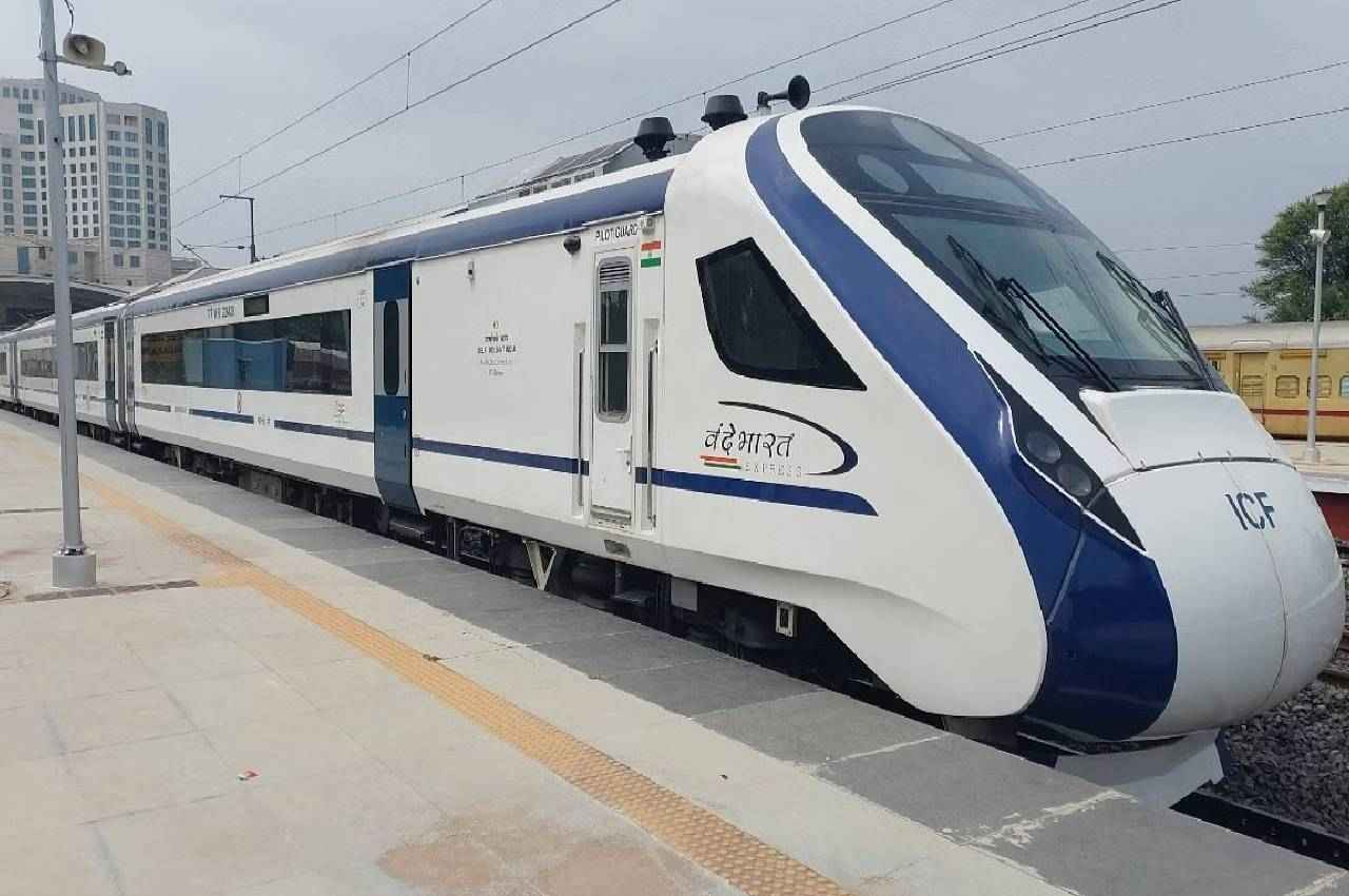 भोपाल-नई दिल्ली वंदे भारत एक्सप्रेस ग्वालियर में मवेशी से टकराई, ट्रेन का आगे का हिस्सा क्षतिग्रस्त