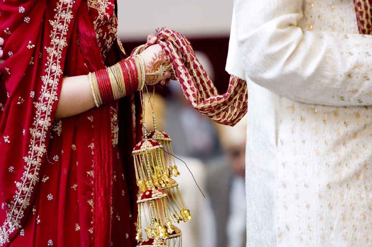 बरेली में मंडप से भागा दूल्हा, दुल्हन ने पीछा करके धर दबोचा, फिर कर दिया ये कांड
