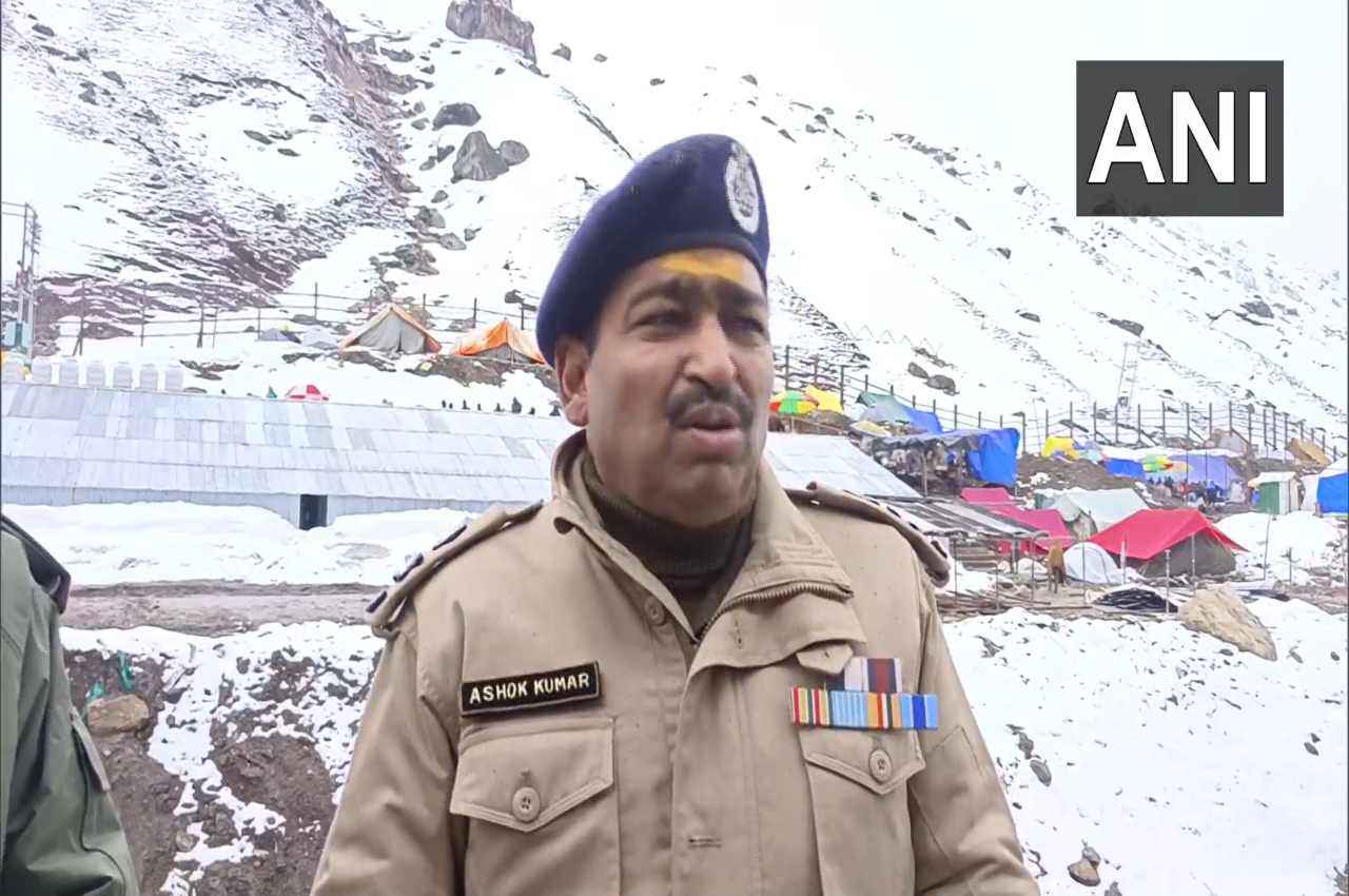 Char Dham Yatra 2023: केदारनाथ में बर्फबारी के बाद बिगड़ा मौसम; 3 मई तक रजिस्ट्रेशन पर रोक