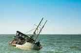 Chinese fishing boat, Chinese boat sinks, fishing boat sinks, Indian ocean