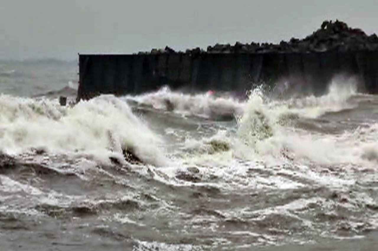 Cyclone Mocha: पश्चिम बंगाल के लिए IMD ने जारी किया अलर्ट; म्यांमार और बांग्लादेश तट से आज टकराएगा चक्रवाती तूफान 'मोचा'