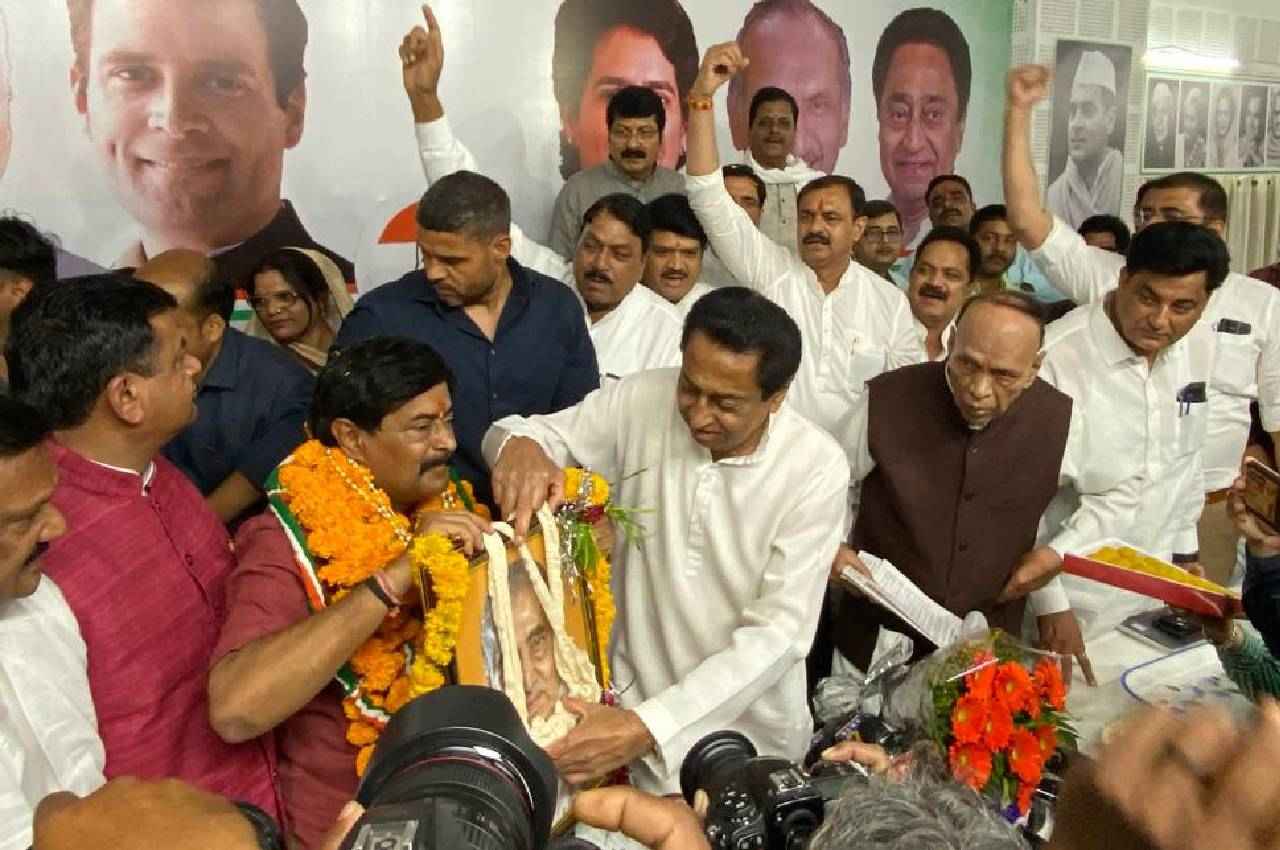 दीपक जोशी कांग्रेस पार्टी में हुए शामिल, 'कमल' को छोड़ अब कमलनाथ के साथ