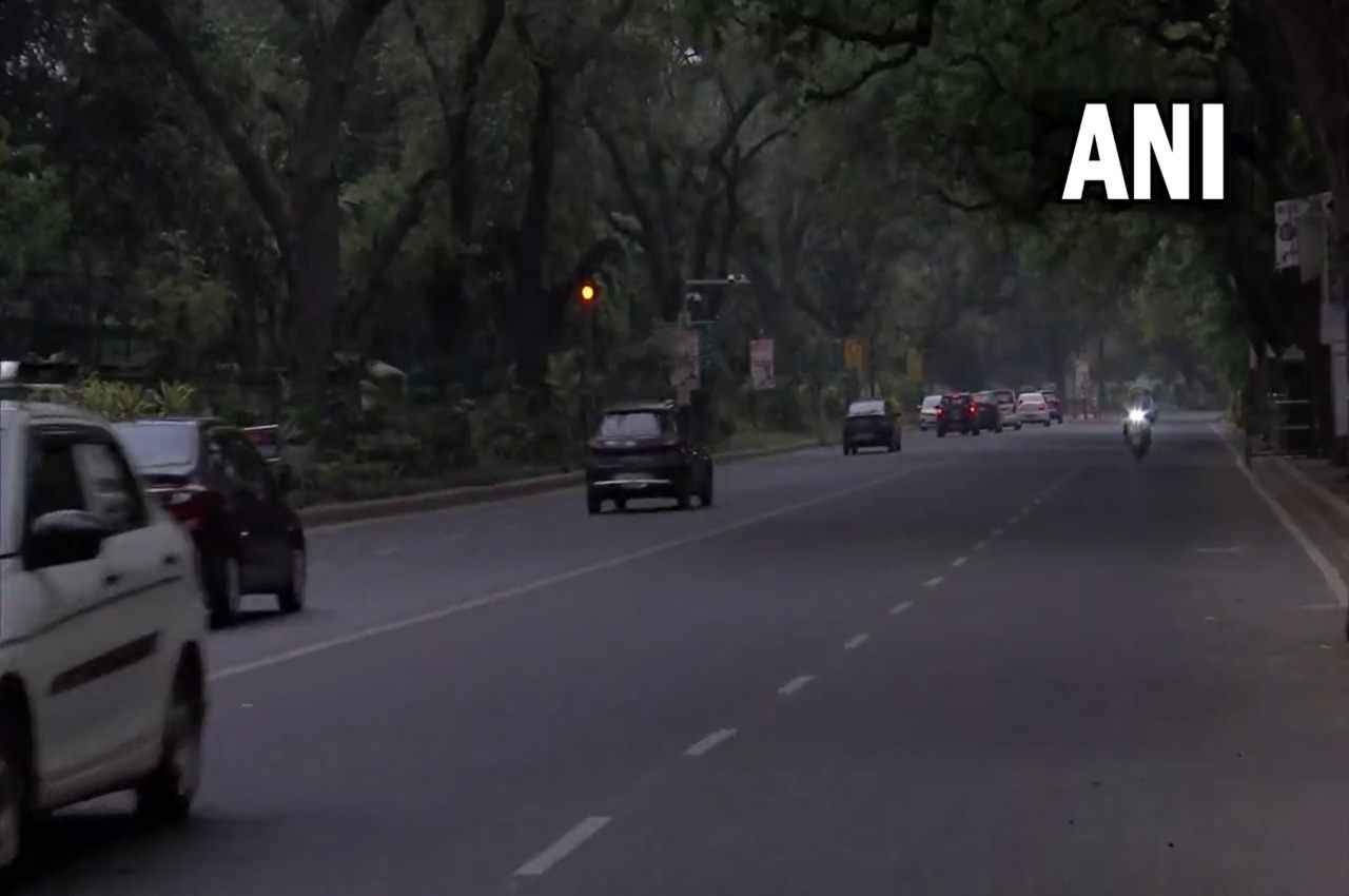 Delhi Weather Update, Aaj Ka Mausam: दिल्ली-एनसीआर में छाए बादल; गर्मी से मिली राहत, IMD ने दी बारिश की चेतावनी