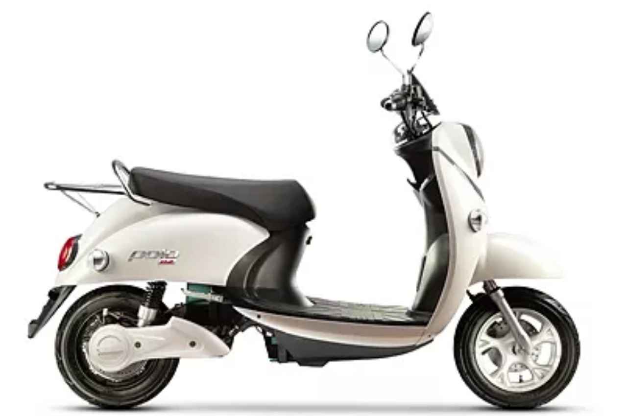 Evolet Polo: इटालियन लुक्स और बेहतरीन ब्रेकिंग सिस्टम, इस ई स्कूटर की कीमत 50 हजार से कम