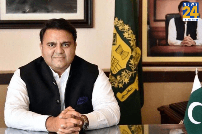 Pakistan News, Pakistan Tehreek-e-Insaf, Fawad Chaudhry, Imran Khan, PTI