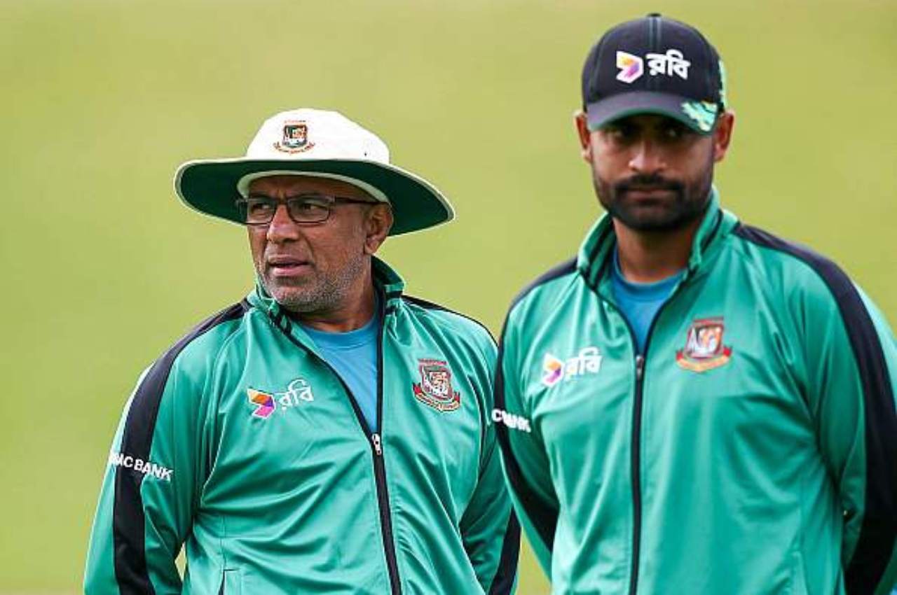 IRE vs BAN Chandika Hathurusingha