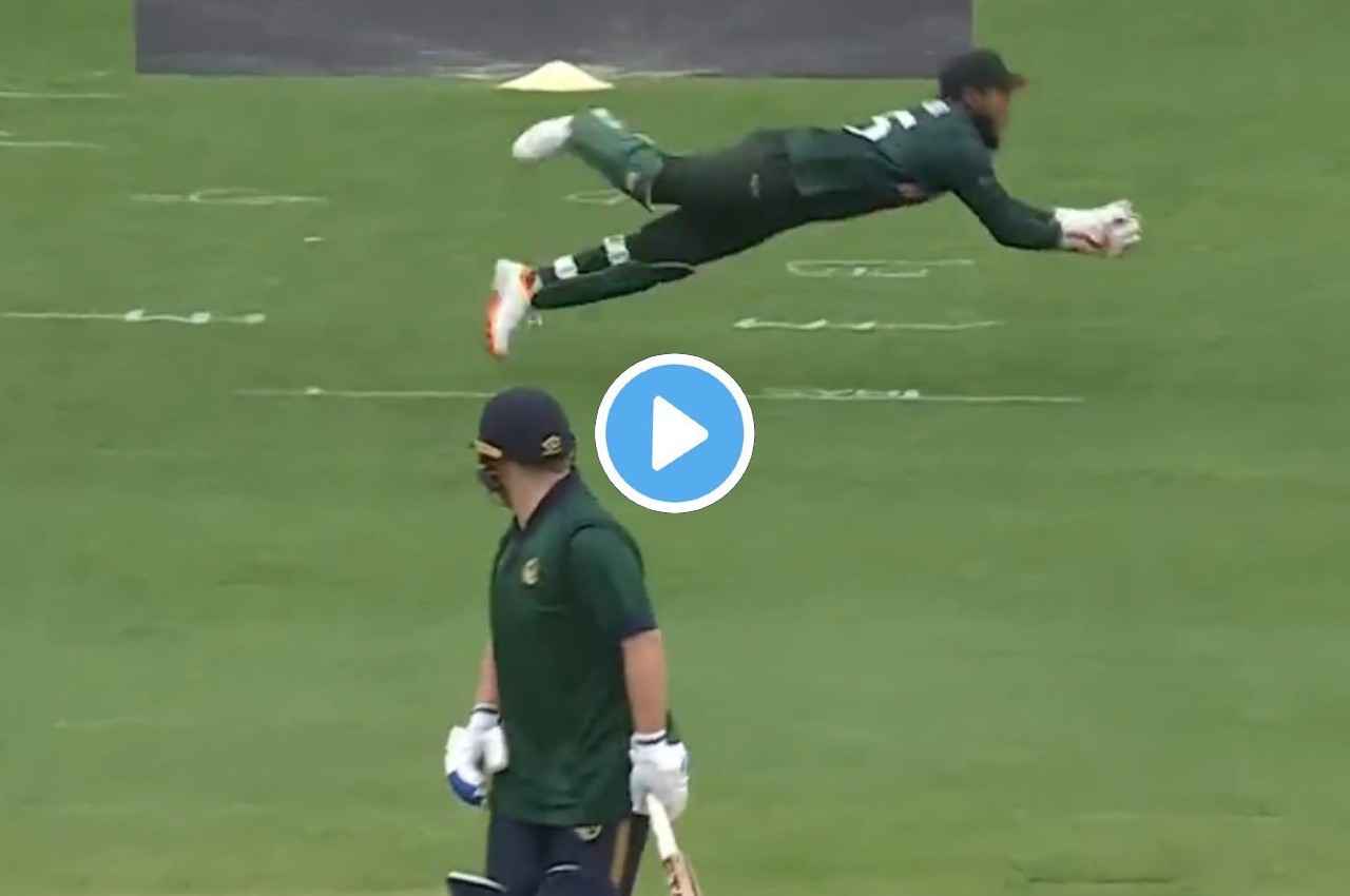 IRE vs BAN: मुशफिकुर रहीम ने लपका कमाल का कैच, अंपायर ने नहीं दिया आउट, देखें वीडियो