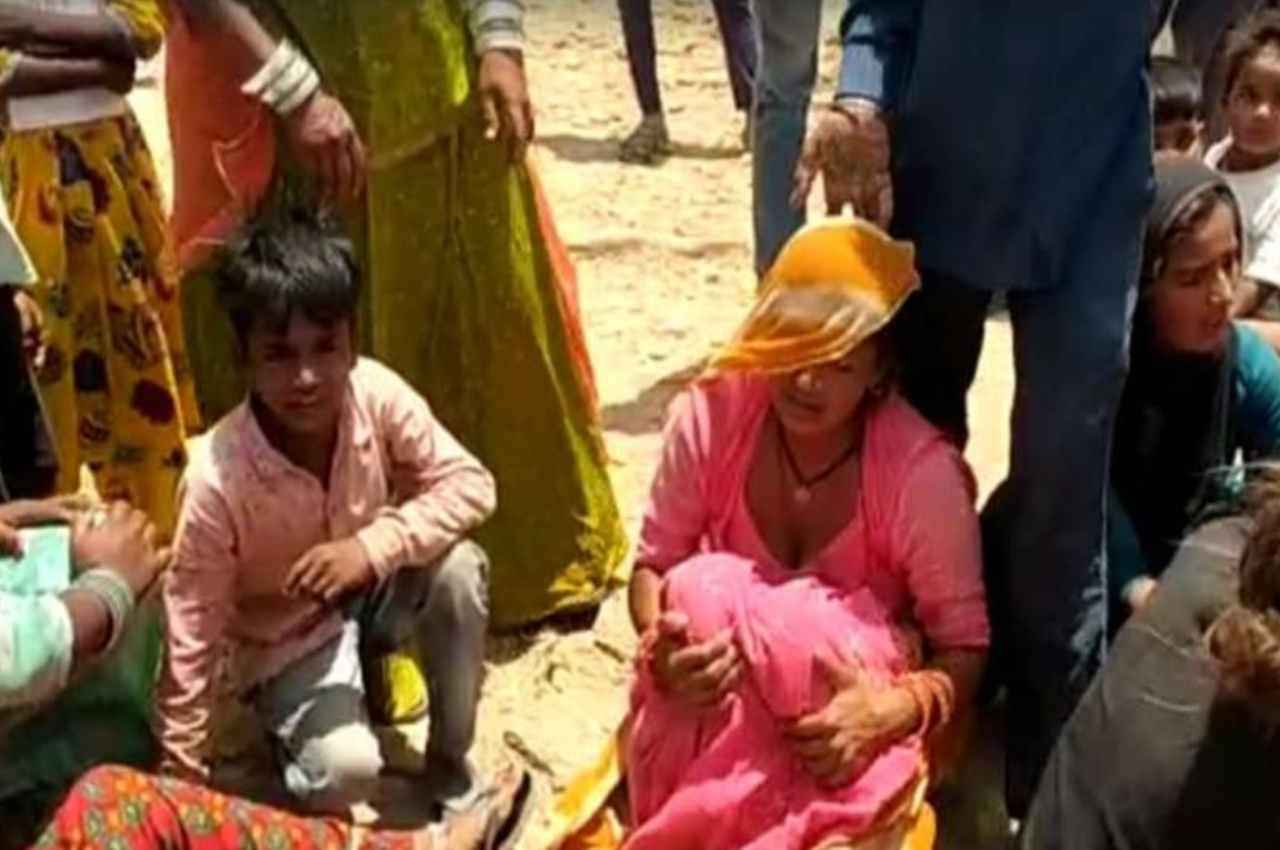 जैसलमेर में पाक विस्थापितों के घर चला UIT का बुलडोजर, विस्थापित बोले- 'सौतेला व्यवहार कर रहे अधिकारी'