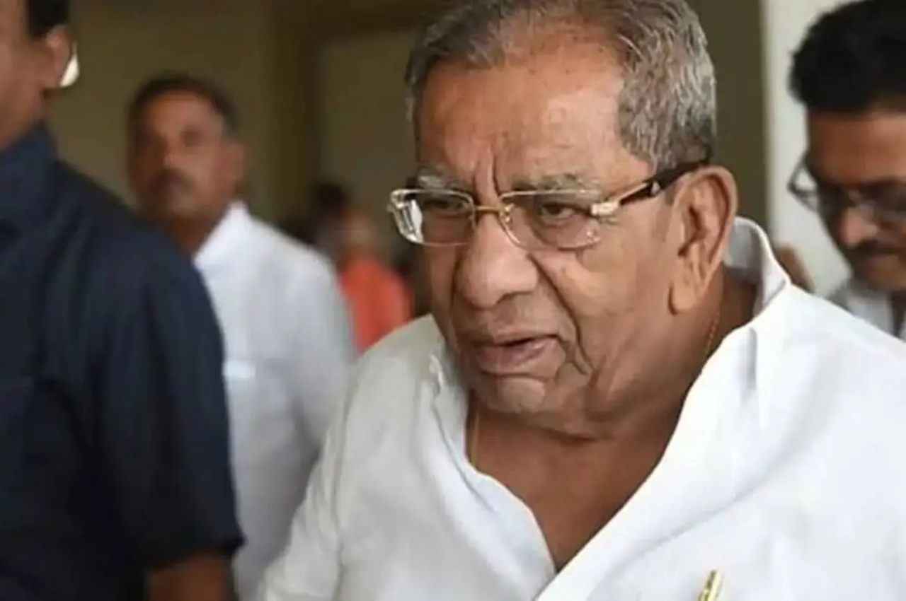 Karnataka CM Tussle: कर्नाटक में 'सिद्धारमैया या डीके शिवकुमार' मुद्दे के बीच CM पद की नई दावेदारी; जानें क्या चाहते हैं लिंगायत?