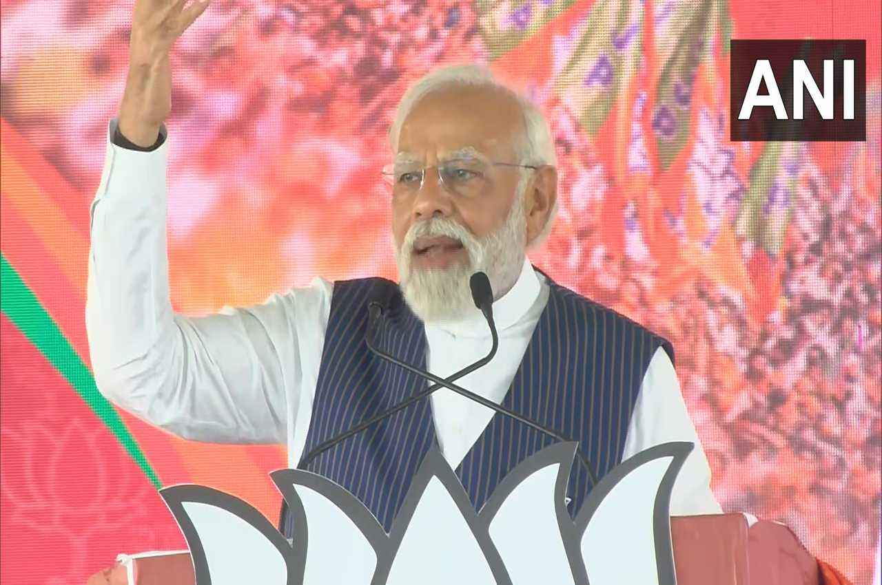 Karnataka Election: बेंगलुरु में PM मोदी का 8 किमी का मेगा रोड शो; शिवमोग्गा जनसभा में कांग्रेस पर साधा निशाना