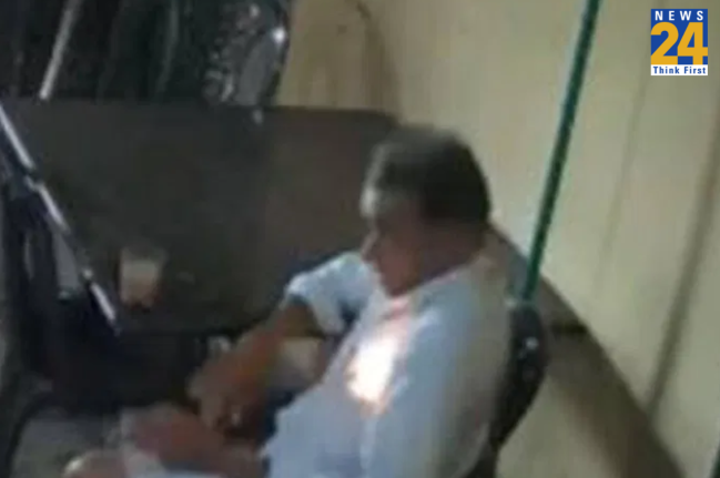 Kerala News Thrissur district, Kerala, Viral Video, mobile phone explodes