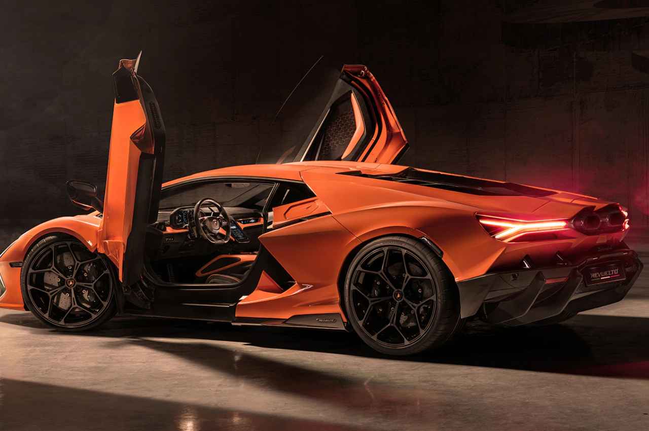 चलाने में कॉकपिट सी फील, 2 सेकंड में पकड़ती है 100 kmph की स्पीड, ये  Lamborghini है मेरे भाई