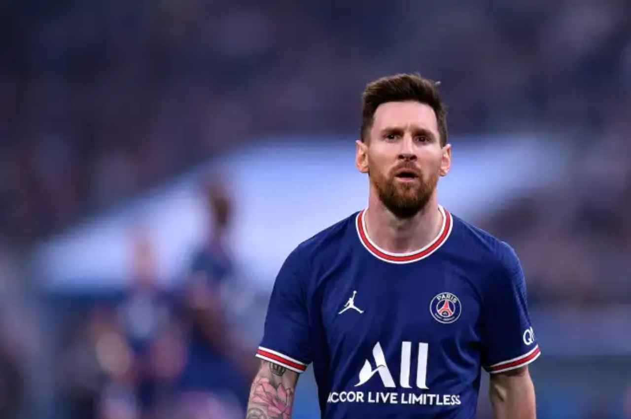 Lionel Messi suspended PSG