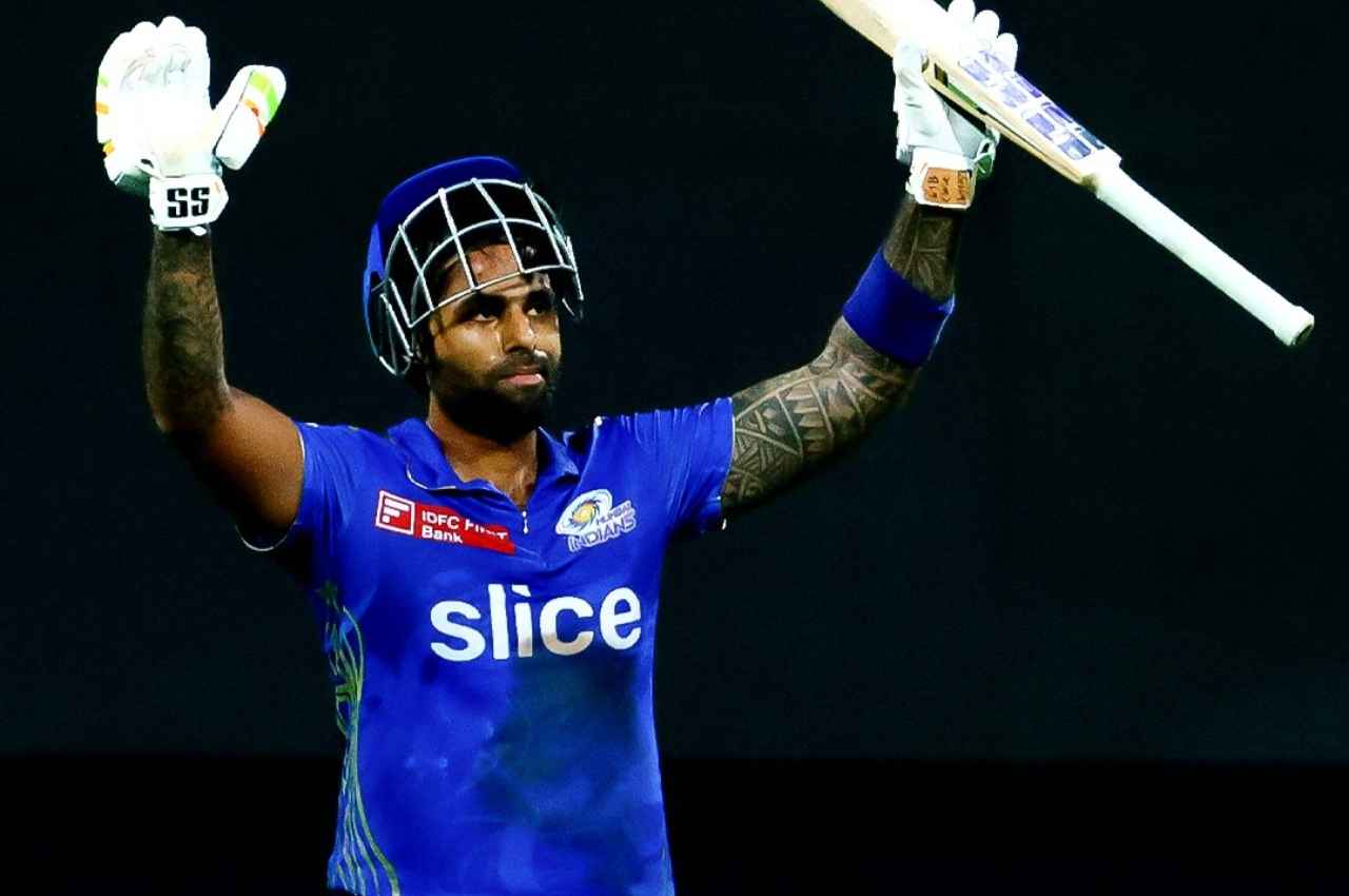 MI vs RCB Suryakumar Yadav faf du plessis