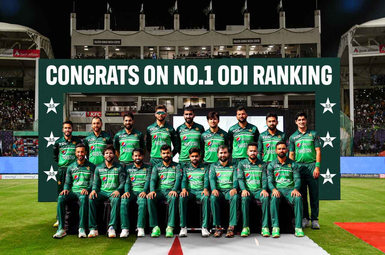PAK vs NZ: पाकिस्तान ने न्यूजीलैंड के खिलाफ जड़ा जीत का 'चौका', भारत-ऑस्ट्रेलिया को पछाड़ बन गई नंबर 1 वनडे टीम