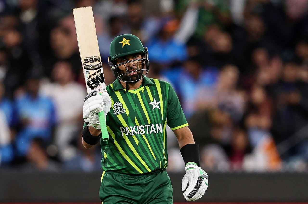 PAK vs NZ: विस्फोटक बल्लेबाजी के बावजूद इस खिलाड़ी ने 20 दिन के अंदर दूसरी बार मांगी माफी