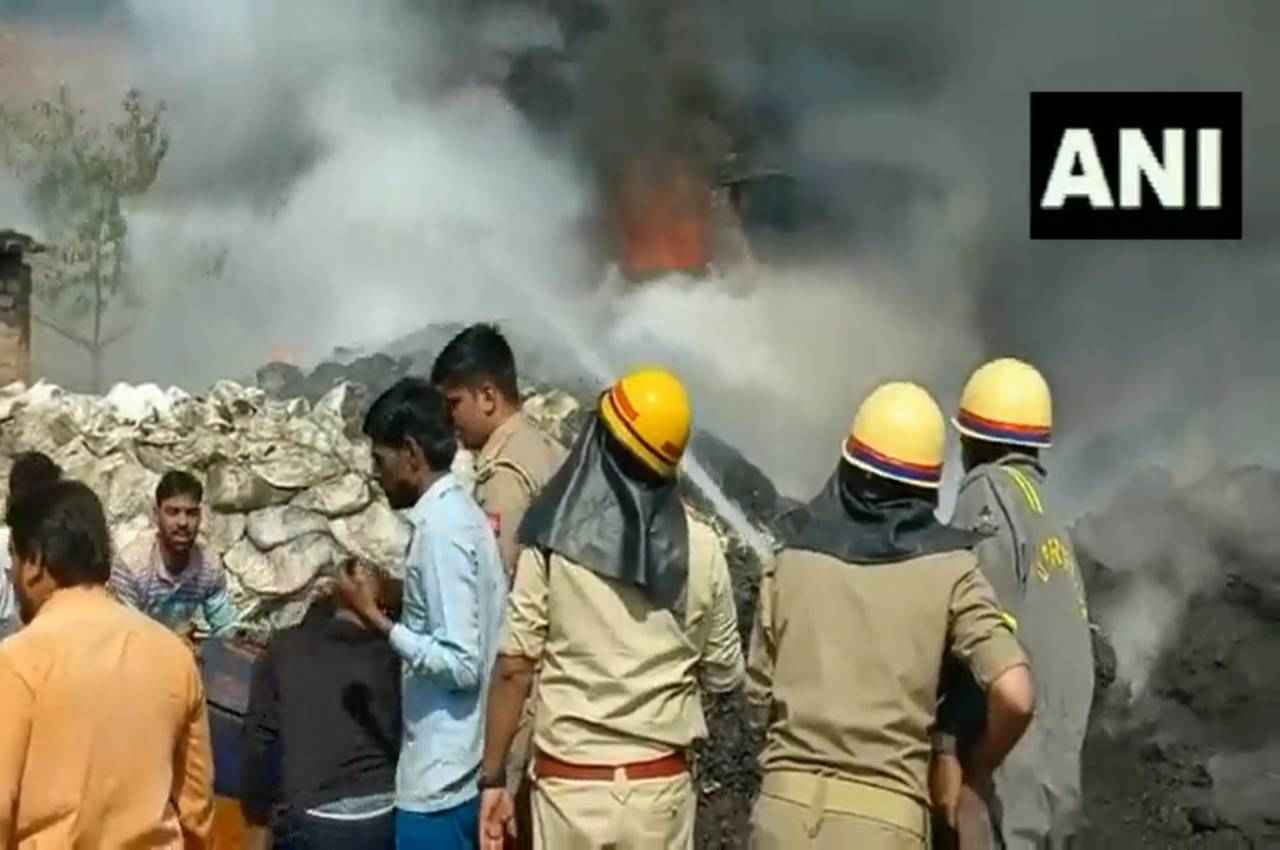 UP News: बरेली में 3 दिन में दूसरा बड़ा अग्निकांड; इंडस्ट्रियल एरिया की केमिकल फैक्ट्री में लगी आग