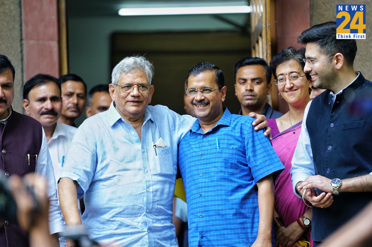 Arvind Kejriwal, CPI (M), AAP, Sitaram Yechury, Centre's ordinance, Delhi Street Murder