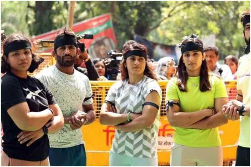 Vinesh Phogat Bajrang Punia Sakshi Malik Sports Ministry Sanjay Singh