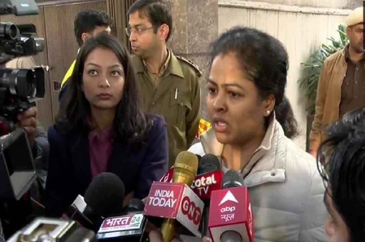 bomb threat, delhi school, delhi police, email threat, Amrita School, pushp vihar