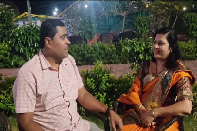 husband gifts wife an acre of land on moon