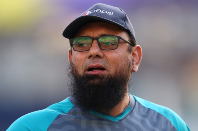 saqlain mushtaq
