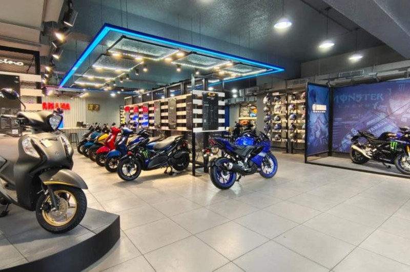 yamaha showroom delhi, Yamaha Bikes, Yamaha Showroom Near Me