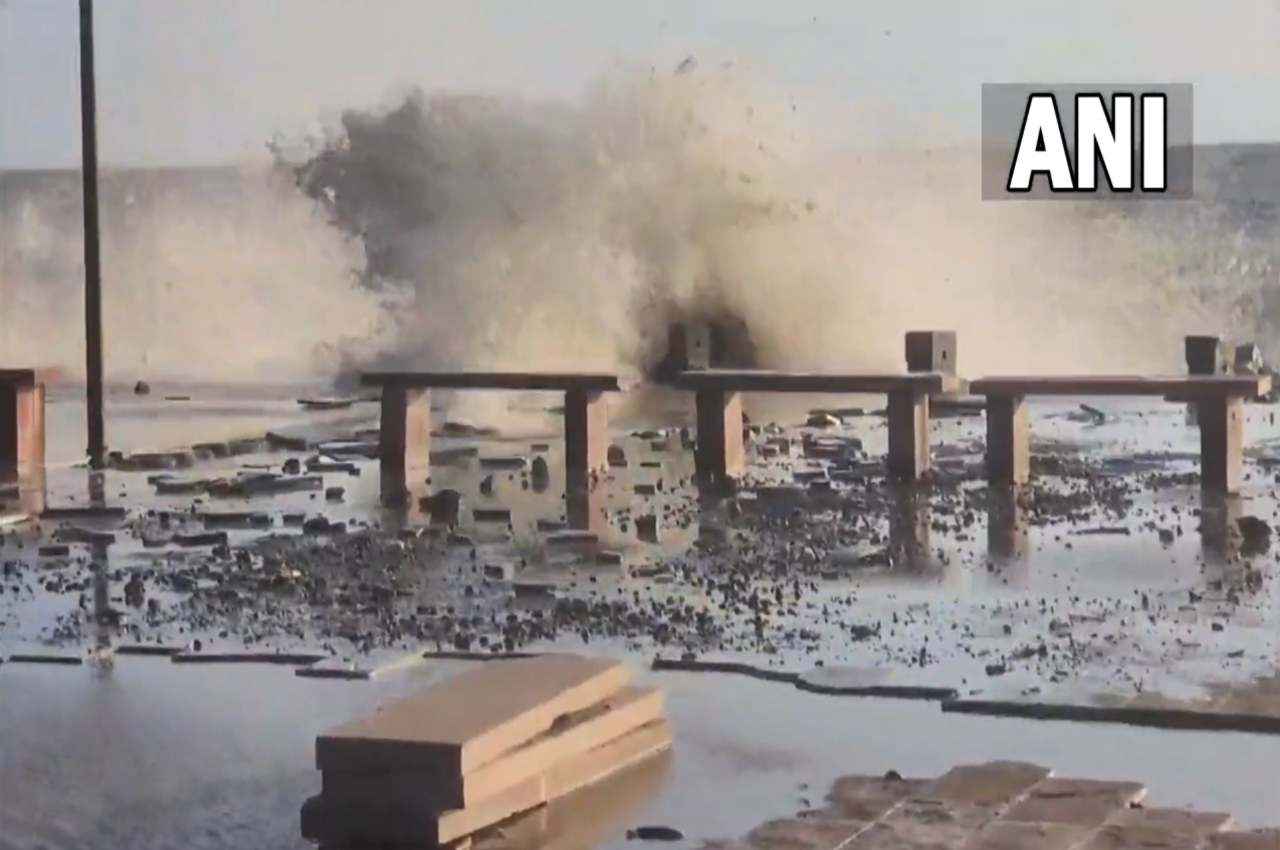 Cyclone Biporjoy: गुजरात के समुद्री इलाकों में अलर्ट जारी, IMD ने कहा- 11 जून से बिगड़ सकते हैं हालात