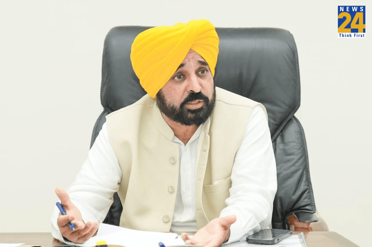 Punjab: सीएम भगवंत मान बोले- शिरोमणि अकाली दल बादल के मुख्य प्रवक्ता के तौर पर काम कर रहे हैं हरजिन्दर सिंह धामी