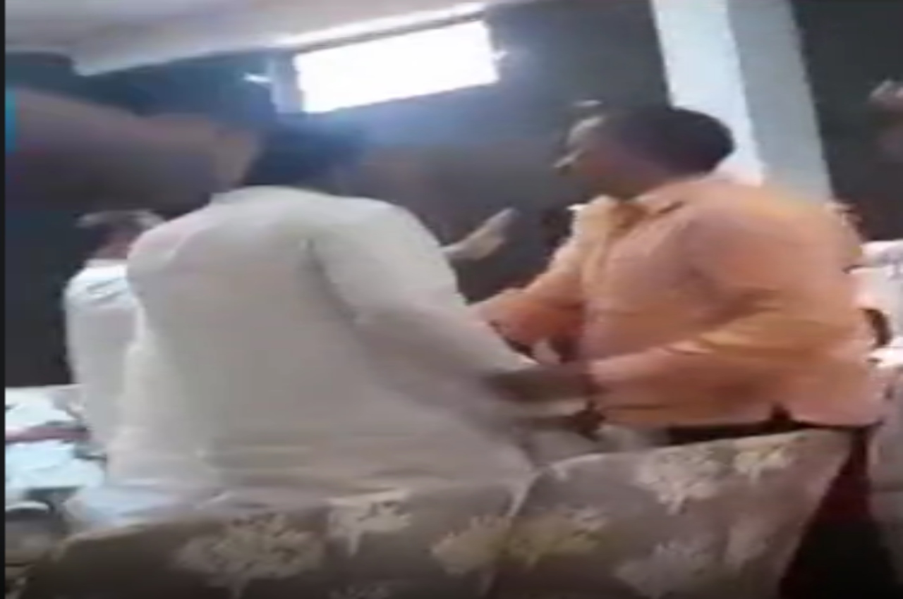 Bharatpur News, BJP Worker Clashes in Meeting