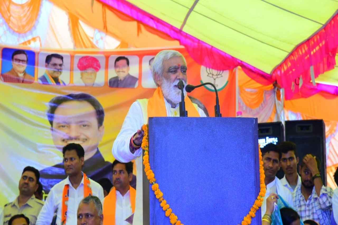 Dholpur: कांग्रेस मतलब आपातकाल, मोदी मतलब अमृतकाल, केंद्रीय मंत्री चौबे बोले- 'विपक्ष मुंगेरीलाल के हसीन सपने देख रहा है'