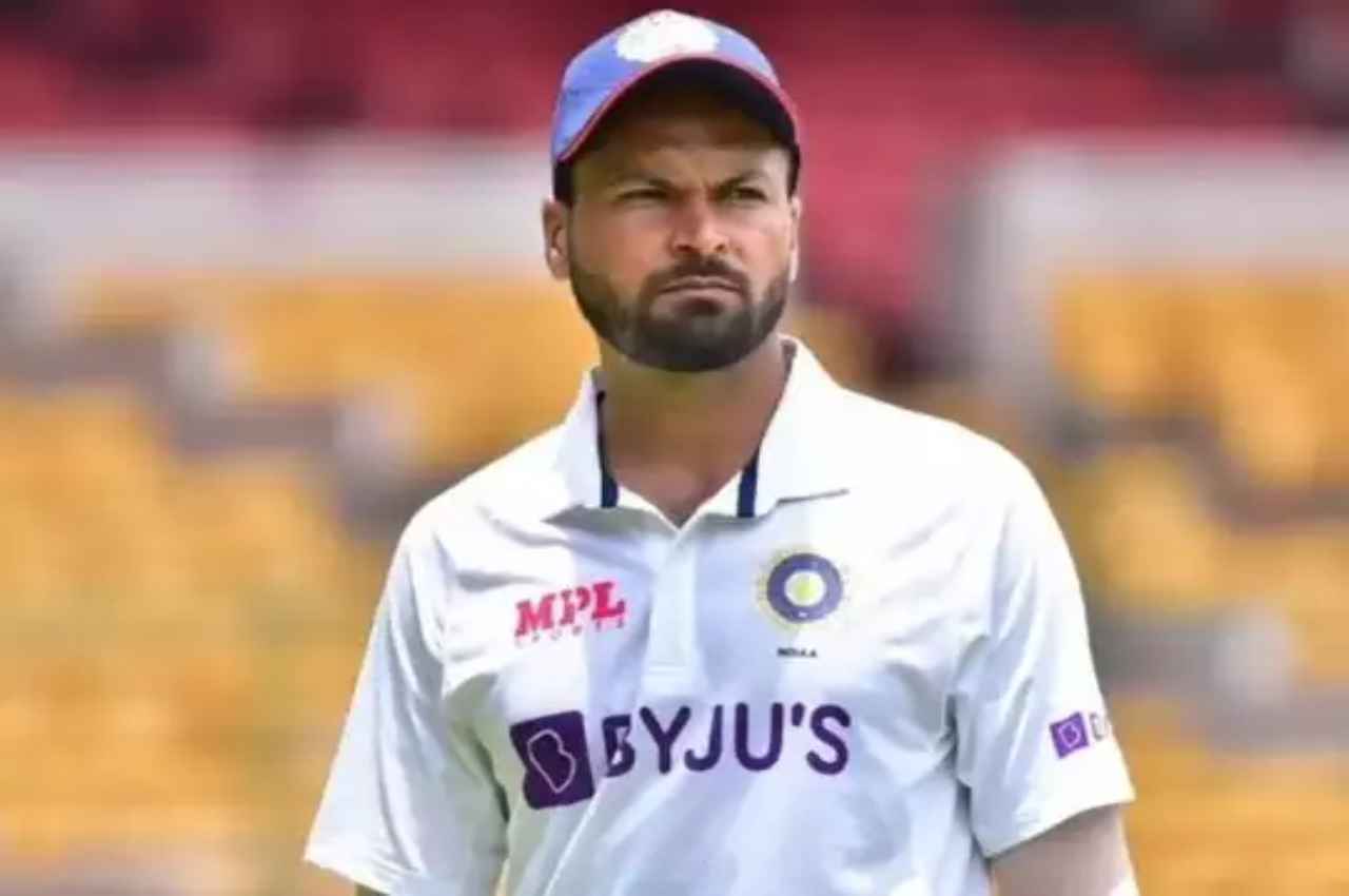 IND vs WI: 'पापा बेहद खुश होंगे' टेस्ट और वनडे टीम में चयन के बाद इमोशनल हुए मुकेश कुमार, पिता को किया याद