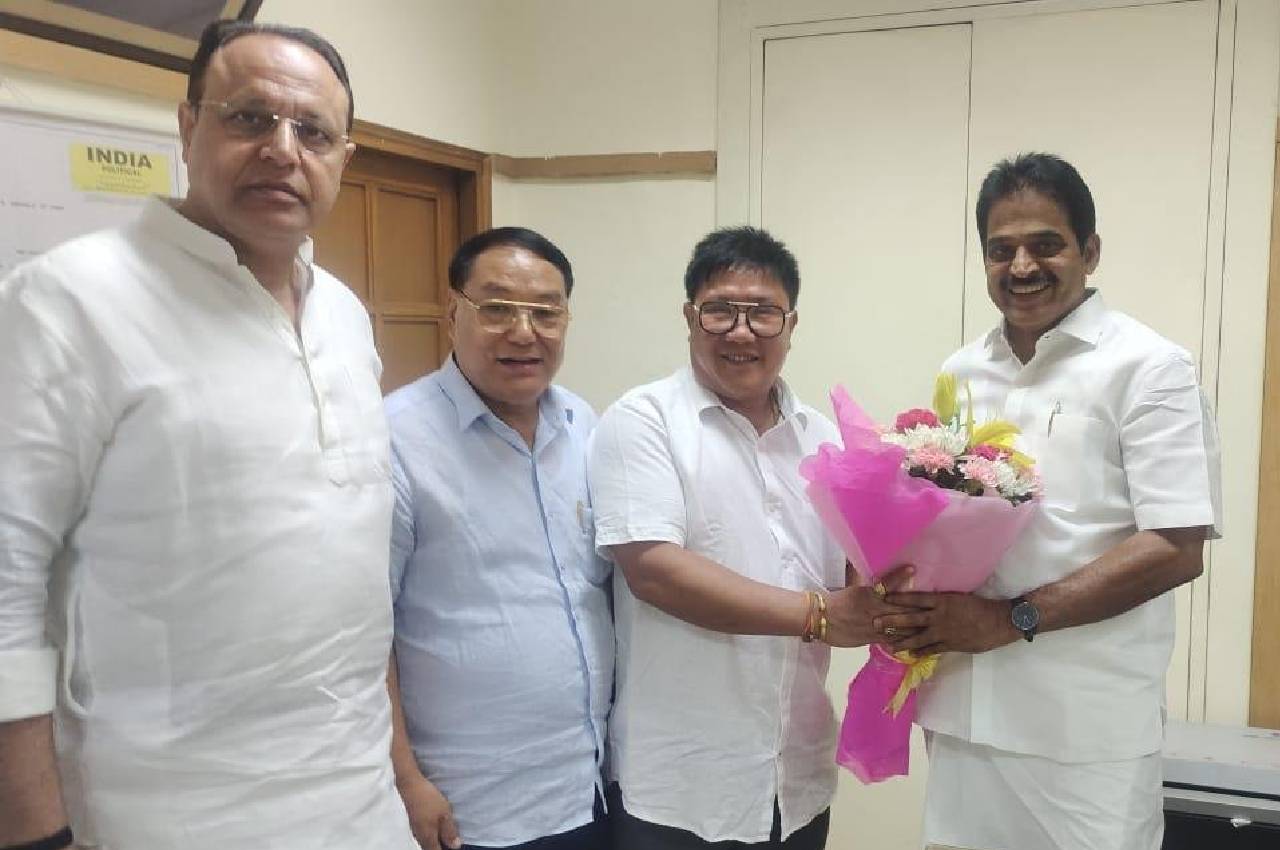 Kumar Waii, Arunachal Pradesh, Congress, Arunachal former Home Minister, Kumar Waii Join Congress