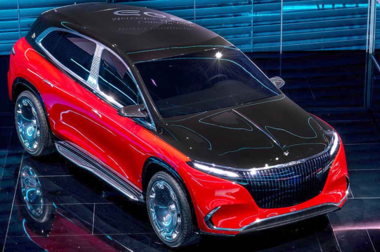 दिल थाम के बैठिए, Mercedes लेकर आया सिंगल चार्ज पर  600 KM तक चलने वाली धाकड़ ईवी कार, जानें कीमत और शानदार फीचर्स
