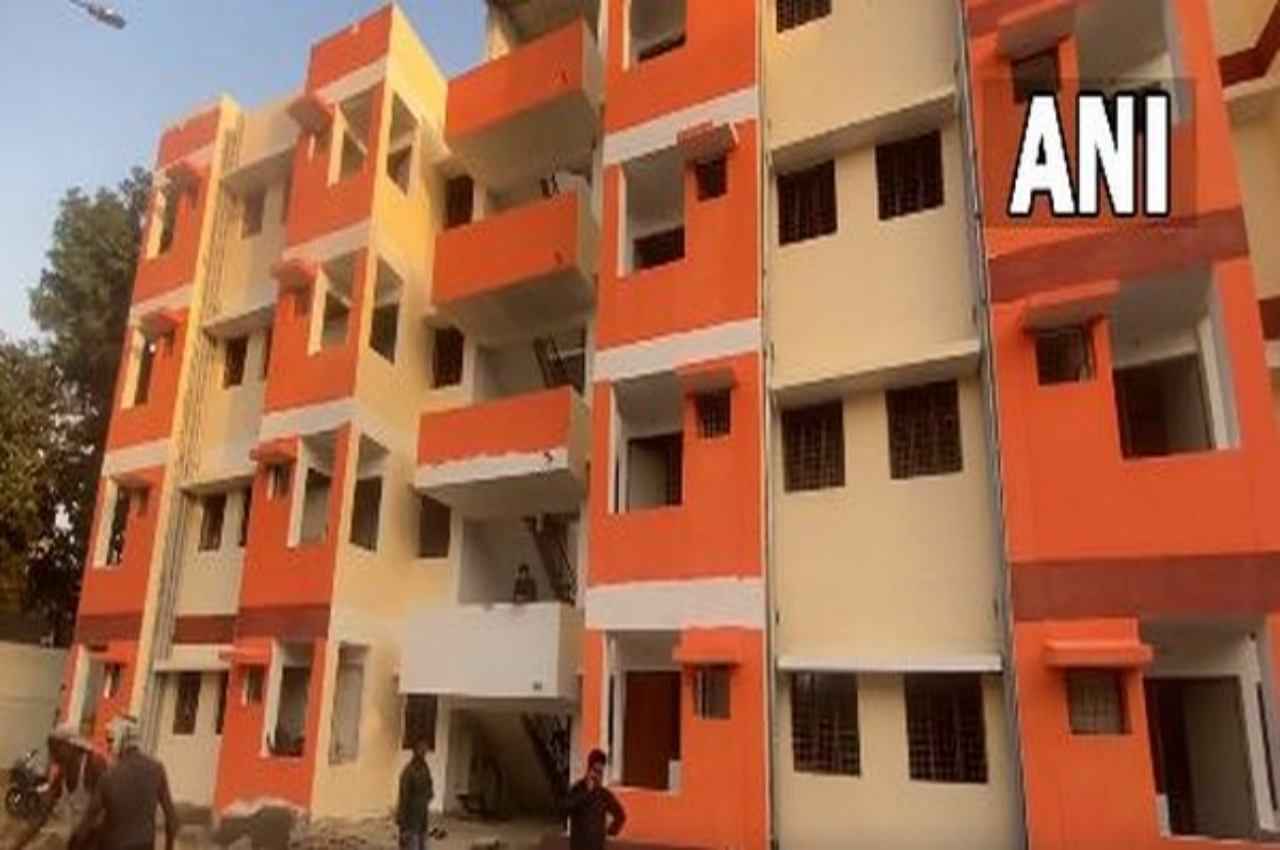 Prayagraj News: गैंगस्टर अतीक अहमद की जमीन पर गरीबों के लिए बने 76 फ्लैट, सरकार करेगी आवंटित