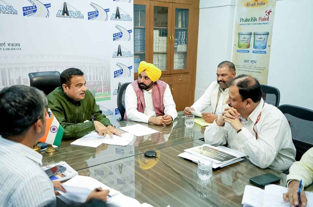 Punjab: केंद्रीय मंत्री गडकरी ने मानी सीएम मान की मांग, जालंधर-होशियारपुर रोड का काम पूरा करने का दिया भरोसा