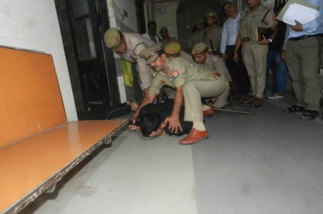 Sanjeev Jeeva Murder: 'लखनऊ कोर्ट में फिर फायरिंग, भगदड़ और आरोपी की गिरफ्तारी...', SIT ने रीक्रिएट किया Crime Scene