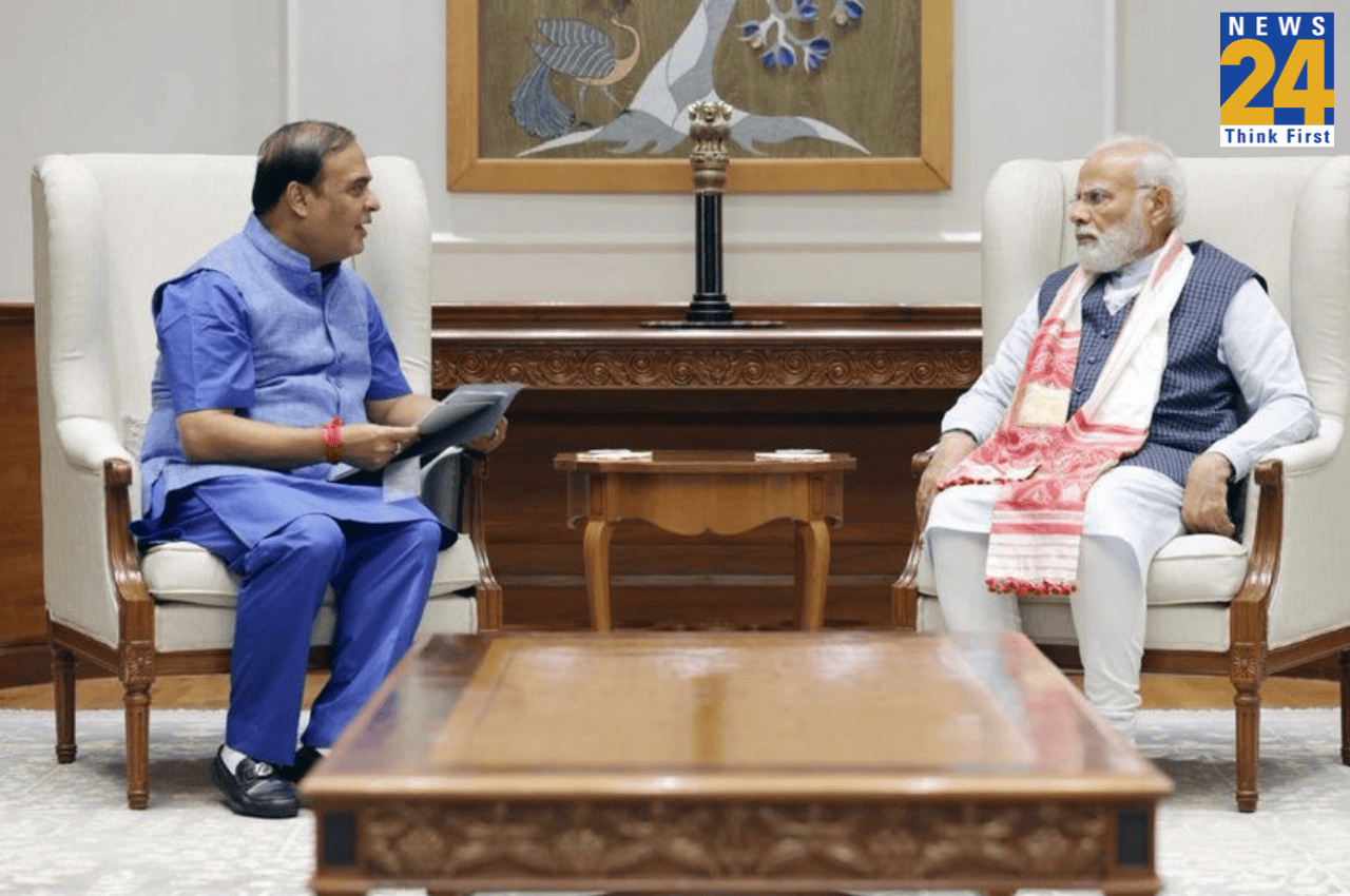 असम के CM हिमंत बिस्वा ने राहत पैकेज के लिए PM मोदी से की मुलाकात, राहुल के मणिपुर दौरे साधा निशाना