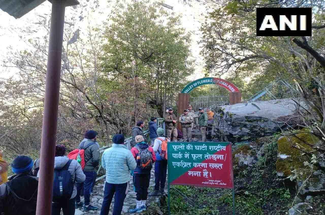 Valley of Flowers, Uttarakhand News, Chamoli News, Tourists Place (1)