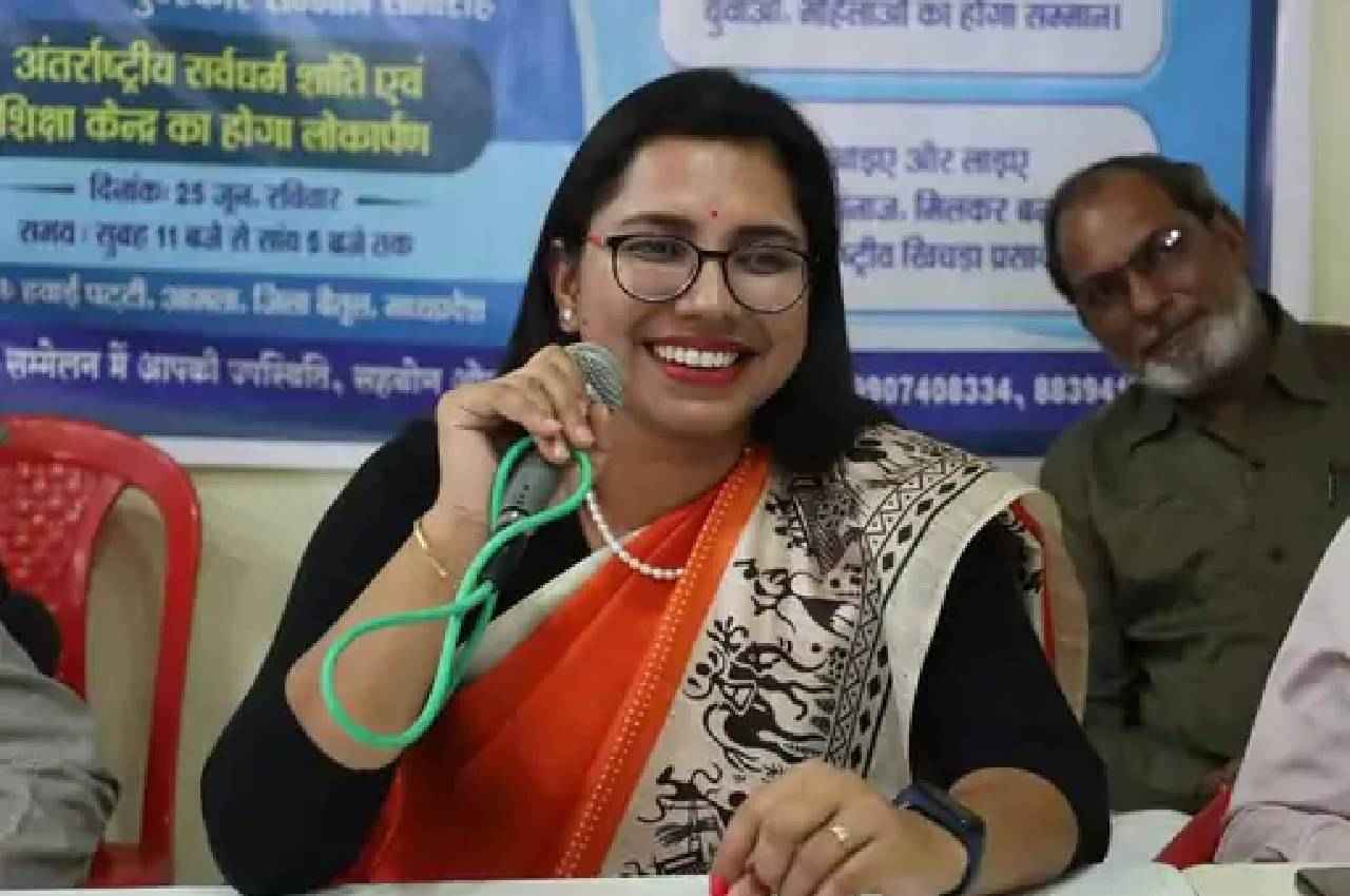 MP में चुनाव लड़ने की चर्चा में रहीं डिप्टी कलेक्टर ने दिया इस्तीफा, इस सीट से शुरू कर सकती हैं सियासी पारी