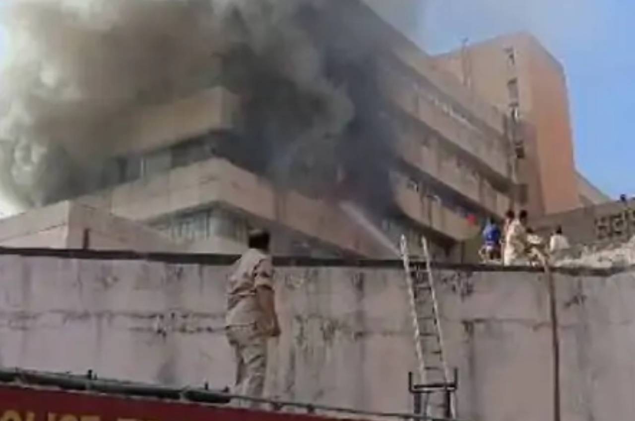 fire broke out in bhopal satpura building