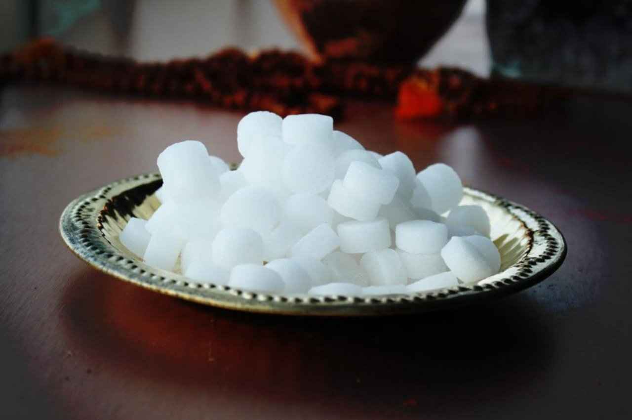 कपूर के इन उपायों से प्रसन्न होंगे भगवान शिव, देंगे मनचाहा वरदान
