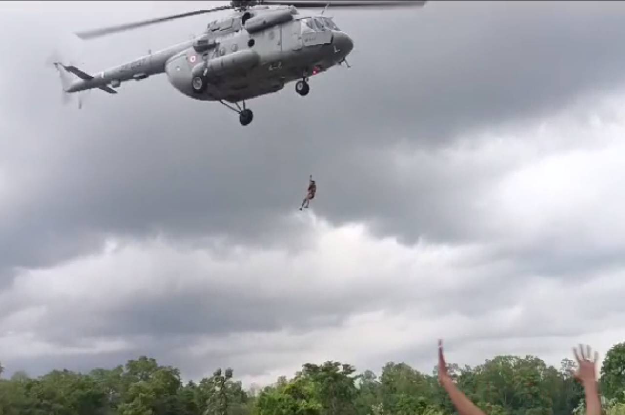 mp heavy rain helicopter rescues seoni