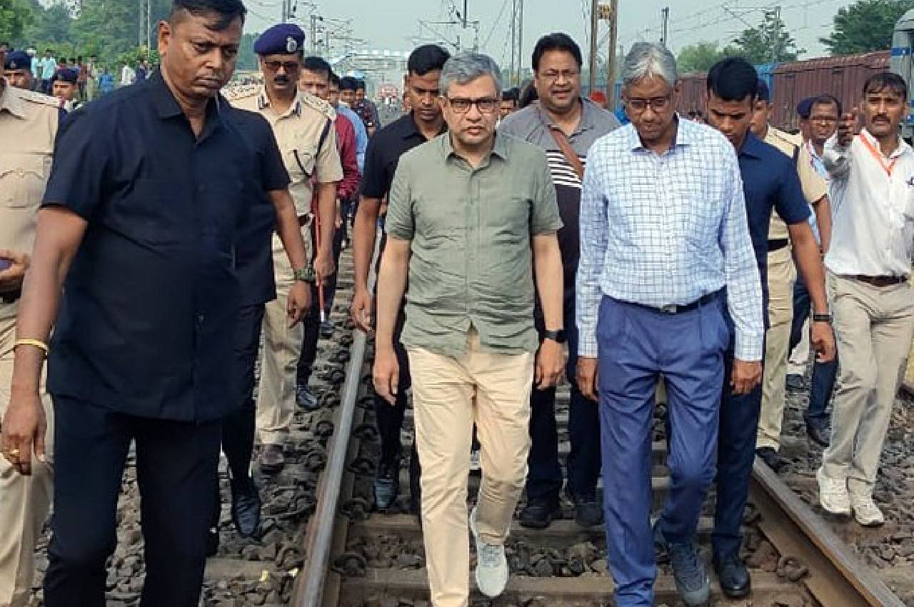 odisha train accident, balasore, railway minister ashwini vaishnaw, Ministry of Railways