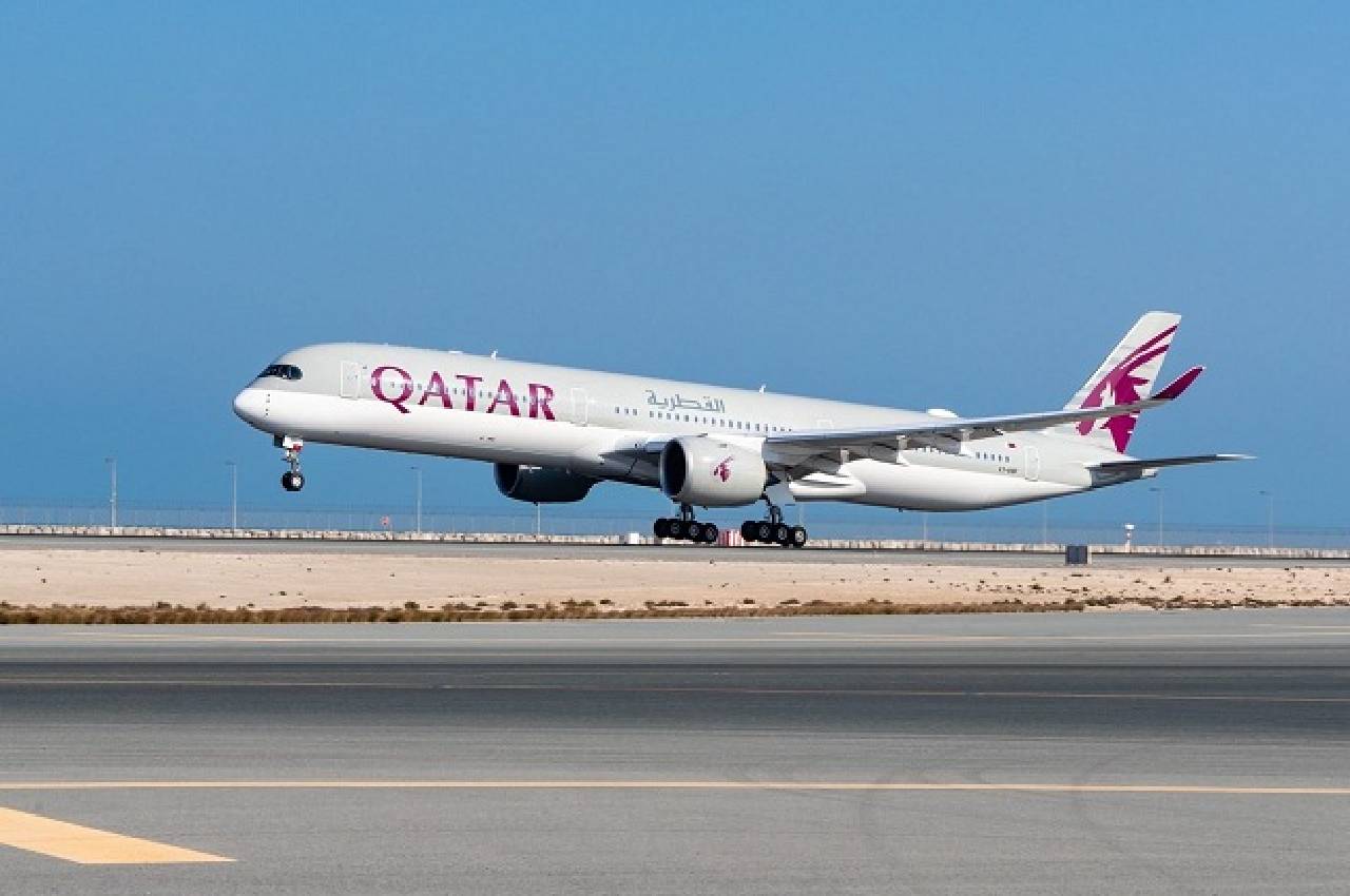 qatar airways, bomb scare, Doha Kolkata flight, bomb in flight