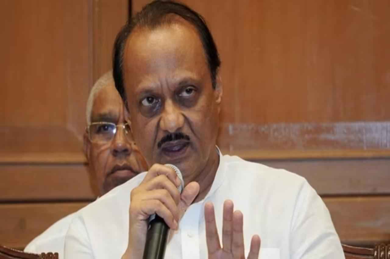 NCP Crisis: अजित पवार ने खुद को घोषित किया एनसीपी अध्यक्ष; चुनाव आयोग के सामने किया ये दावा
